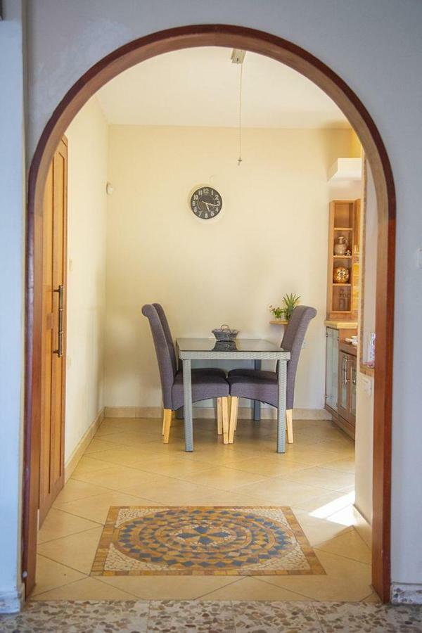 Efroni Villa Guesthouse Ейлат Екстериор снимка